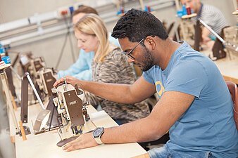 Studierende im ISC - International Shoe Competence Center Studierende im ISC - International Shoe Competence Center